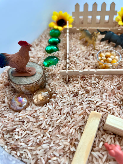 Farm Animals Sensory Bin